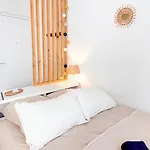 L'ecrin Du Chateau Sejour A 2, Etudes, Professionnels A Calme Face Au Chateau Linge Et Wifi Inclus Апартаменты Кан