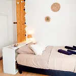 L'ecrin Du Chateau Sejour A 2, Etudes, Professionnels A Calme Face Au Chateau Linge Et Wifi Inclus * Кан