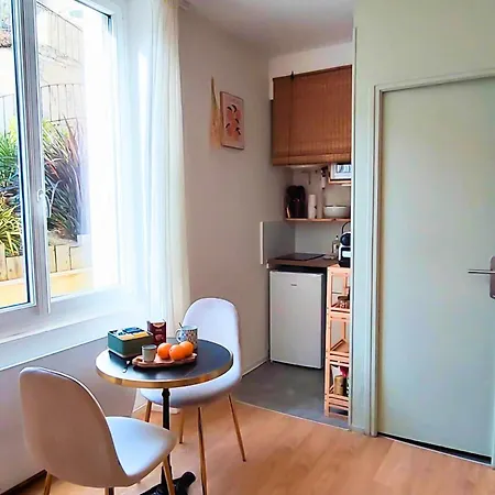 L'ecrin Du Chateau Sejour A 2, Etudes, Professionnels A Calme Face Au Chateau Linge Et Wifi Inclus Apartmán *