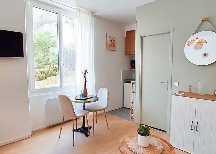 Apartmán L'ecrin Du Chateau Sejour A 2, Etudes, Professionnels A Calme Face Au Chateau Linge Et Wifi Inclus Caen