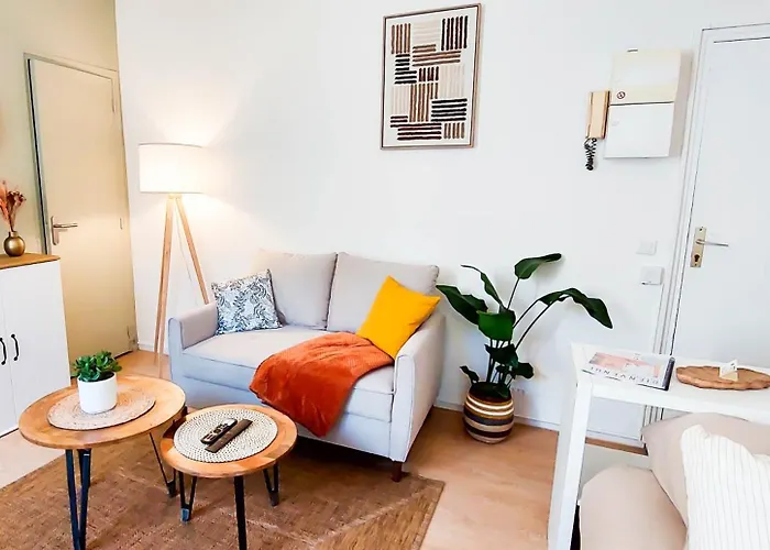 Apartmán L'ecrin Du Chateau Sejour A 2, Etudes, Professionnels A Calme Face Au Chateau Linge Et Wifi Inclus *